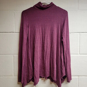 American Eagle soft and sexy turtleneck